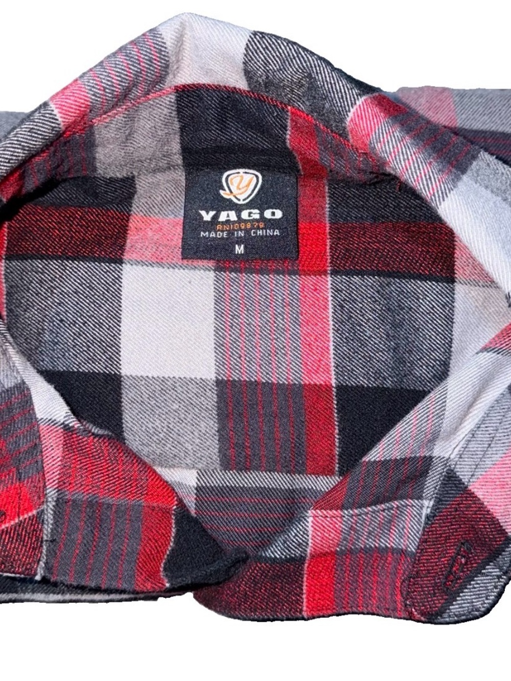 YAGO Flannel Plaid Button Up Shirt Mens Medium Red Black Grey White Long Sleeve